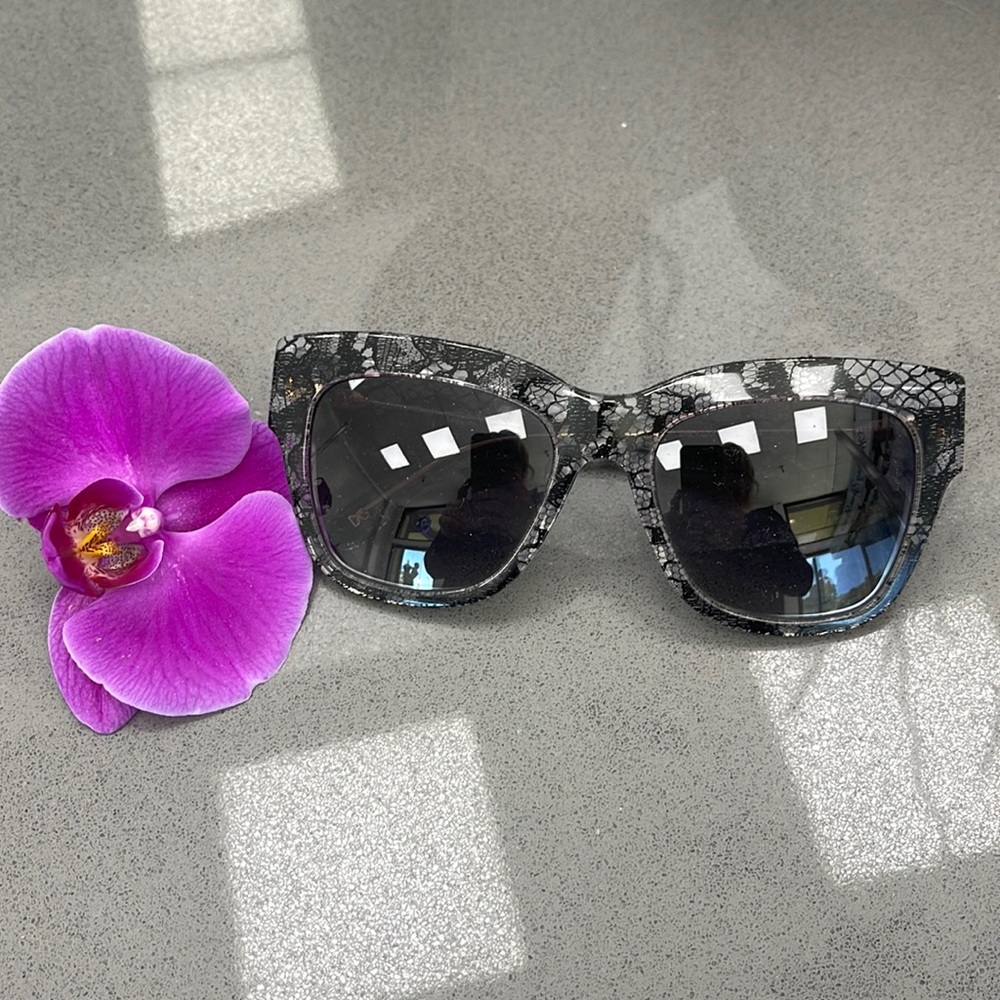 Sunglasses 😎